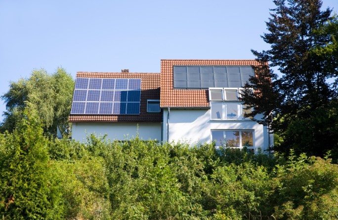 Як придбати сонячну електростанцію: кроки вибору, оформлення та підключення для дому чи бізнесу